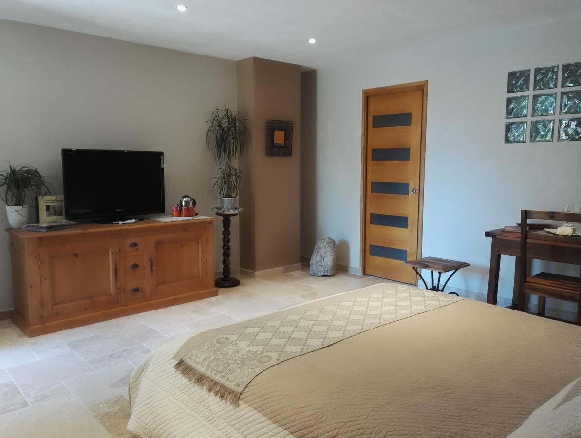 Chambres D'Hotes La Chrysalide Loriol-du-Comtat Zewnętrze zdjęcie